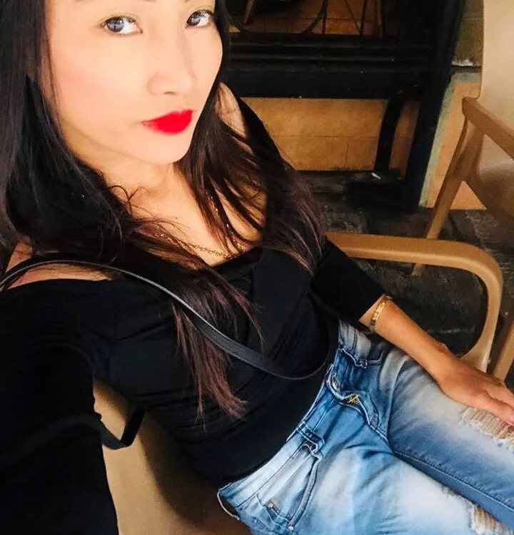 pinayhotmomma's Offline Chat Room