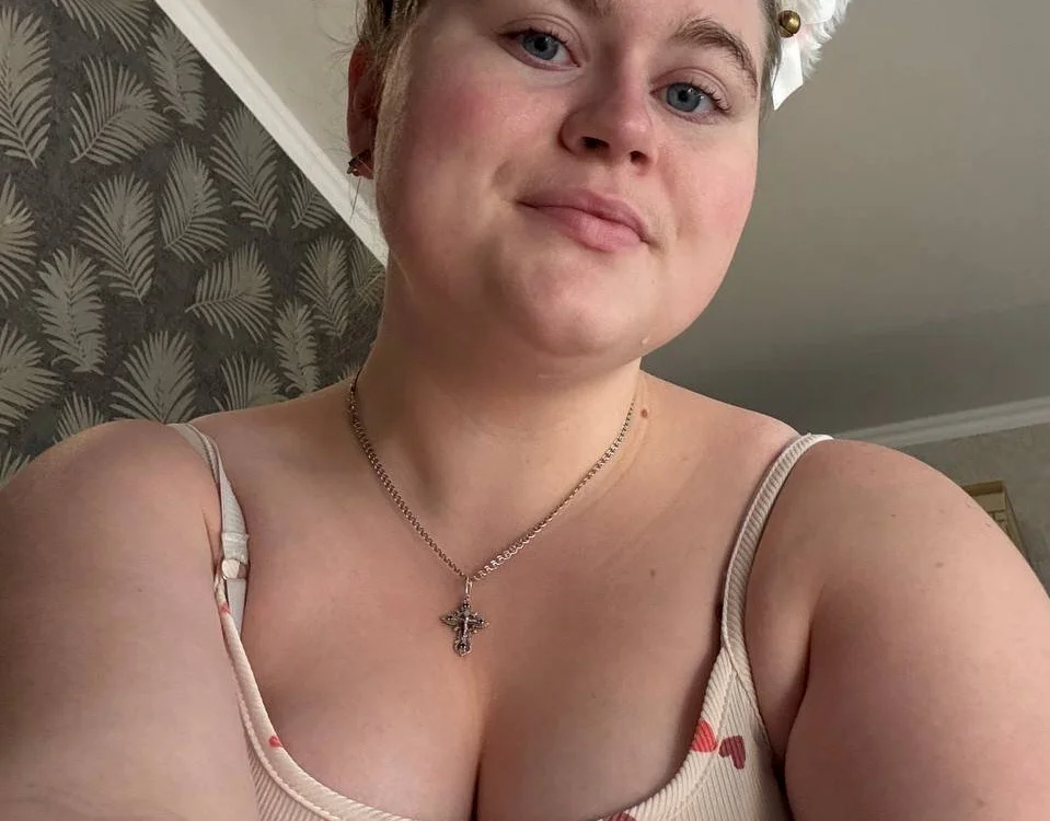 SibleyAllston Adlı Modelin Çevrimdışı XXX Sohbeti