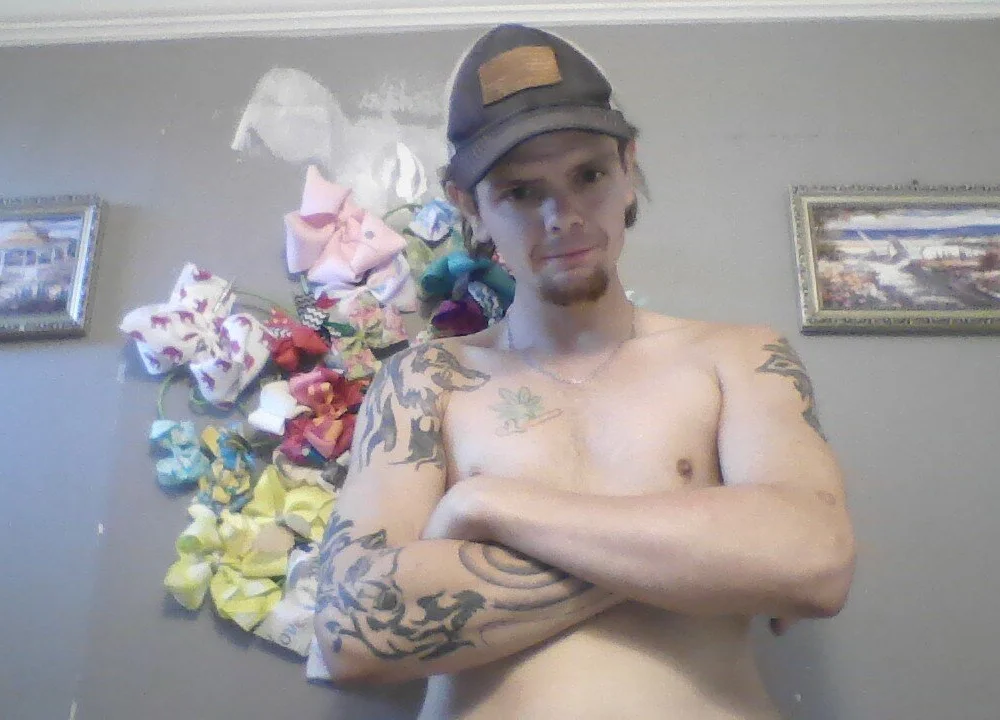 DDAADDYY256's Offline Chat Room
