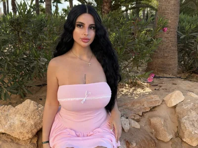 baddieworld1 on StripChat