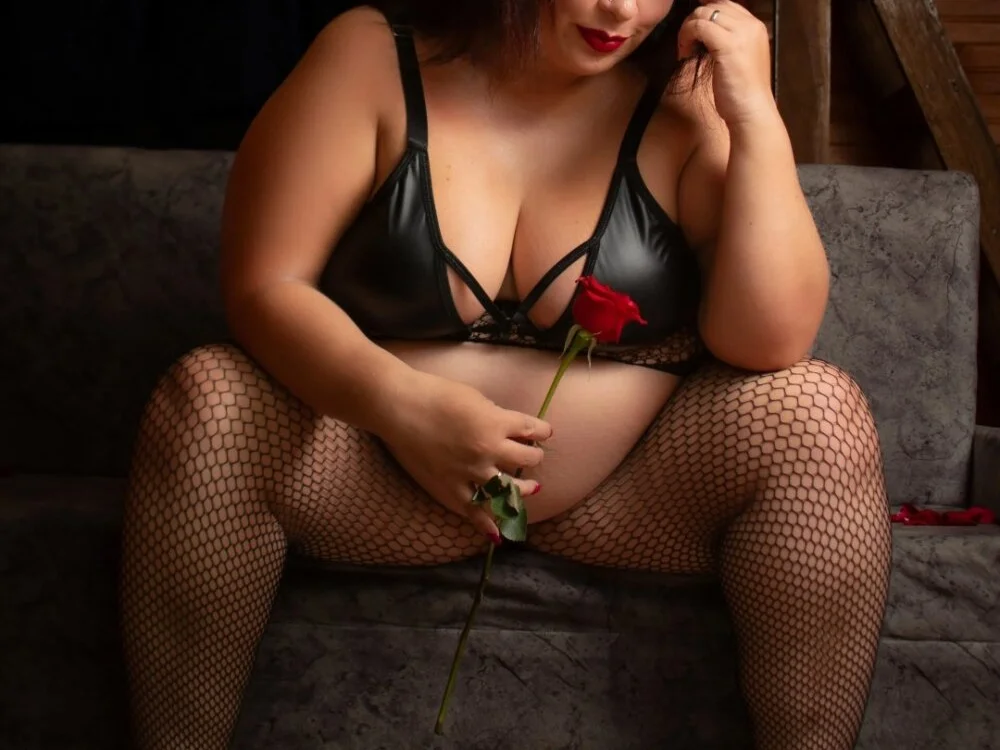 Natasha_mommy's Offline XXX Chat