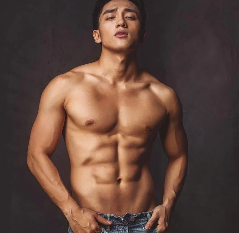 luclyblue Chat XXX Ngoại tuyến