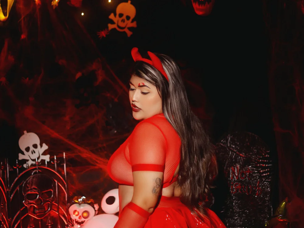 Hana_sader's Offline XXX Chat