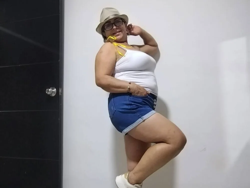 Sweeetnaughty Chat XXX offline