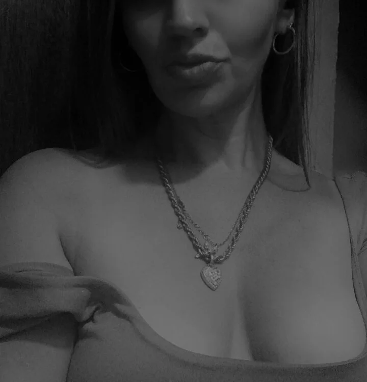 ForbiddenClover offline XXX-chatje