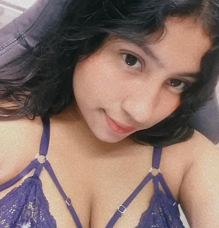selenalittle's Offline XXX Chat