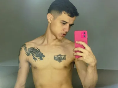 ADAM_HOT Male Deepthroat Live Webcam Chat