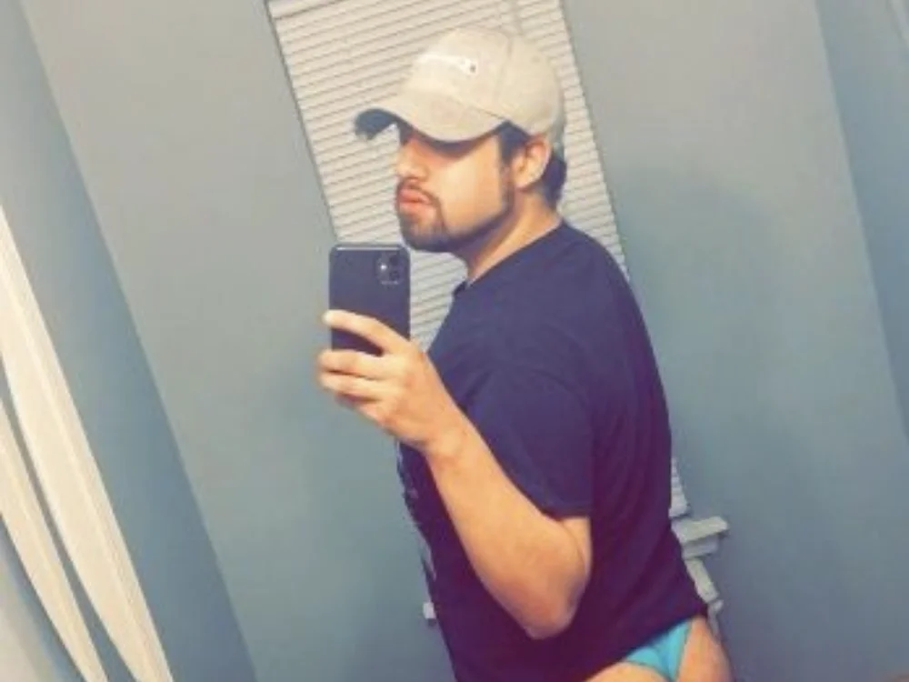 ReedRixchardsのオフラインXXXチャット