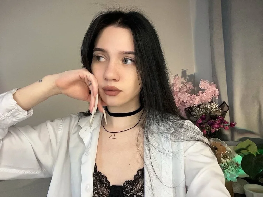 Edith_Wonderful's Offline Chat Room