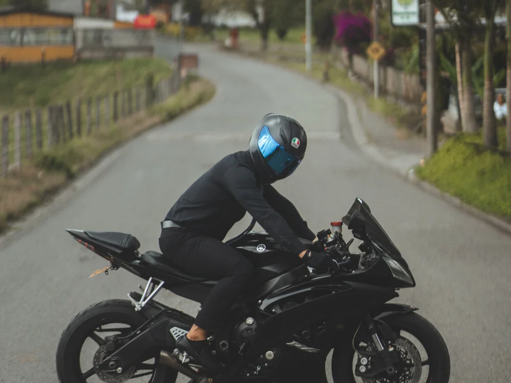 Adrian_Torres_ Offline XXX-Chat