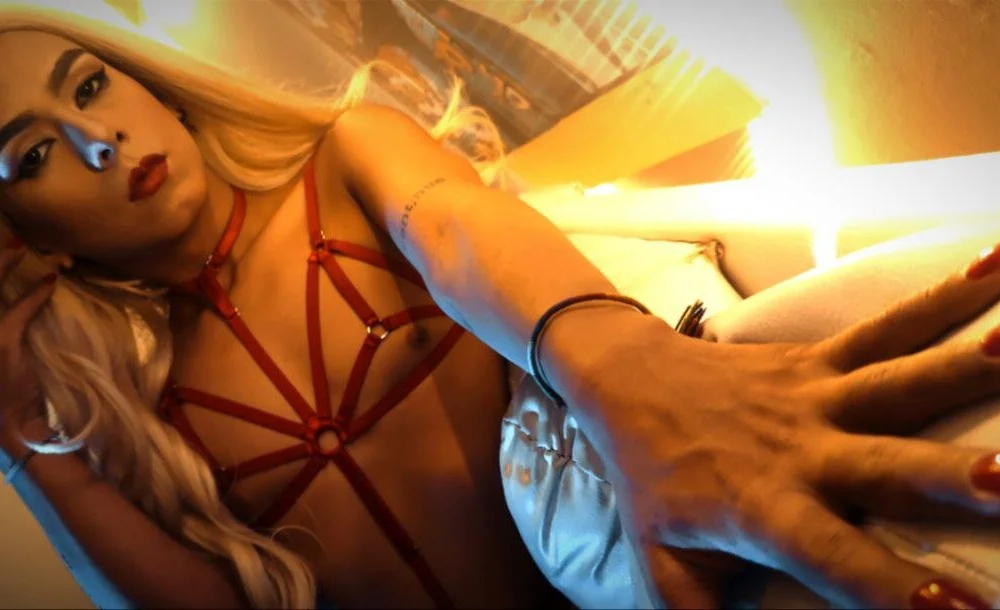 PeachFemmeBoy offline chatrum