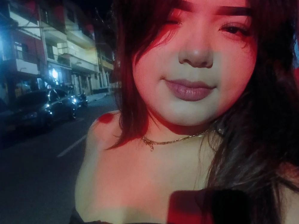 SUSSY_666's Offline XXX Chat
