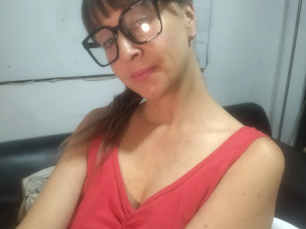 Ivanna_11 Offline XXX-Chat