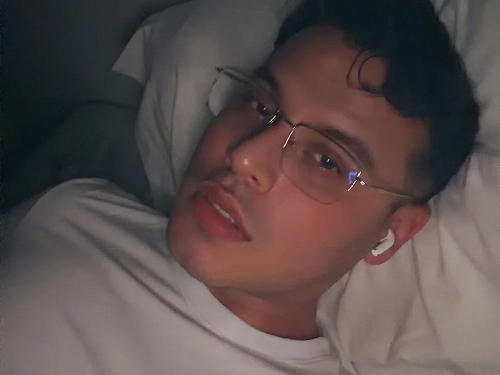 santi_acosta's most recent online preview