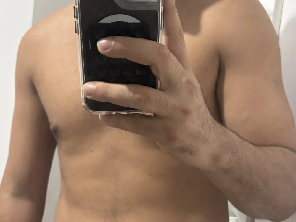 versboyxx26 離線 XXX 聊天