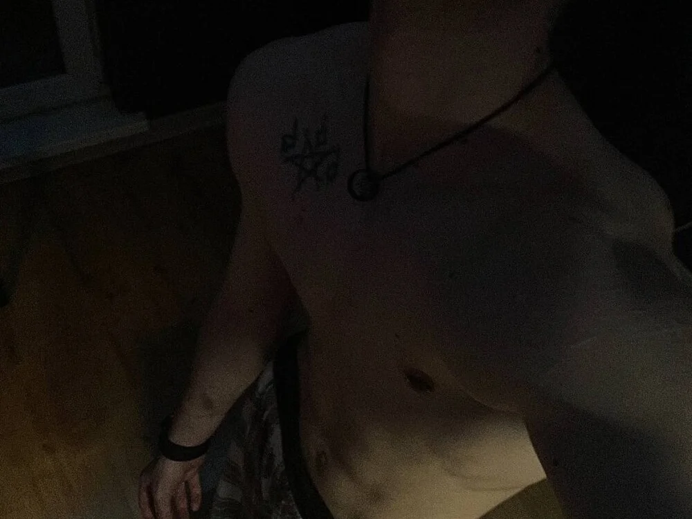 Tomas_Norton's Offline XXX Chat