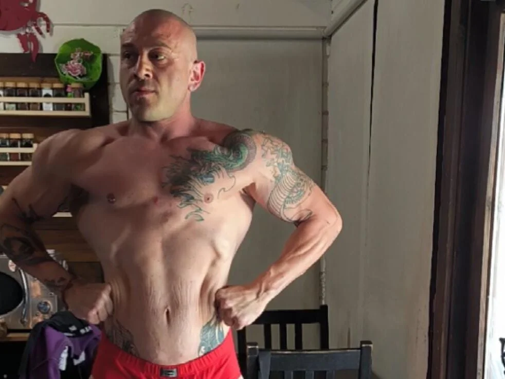 MarcoRoma313's Offline XXX Chat