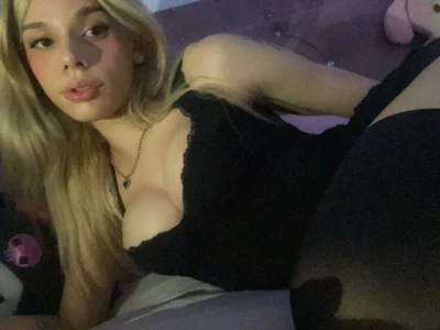 angelitaa_'s Offline XXX Chat