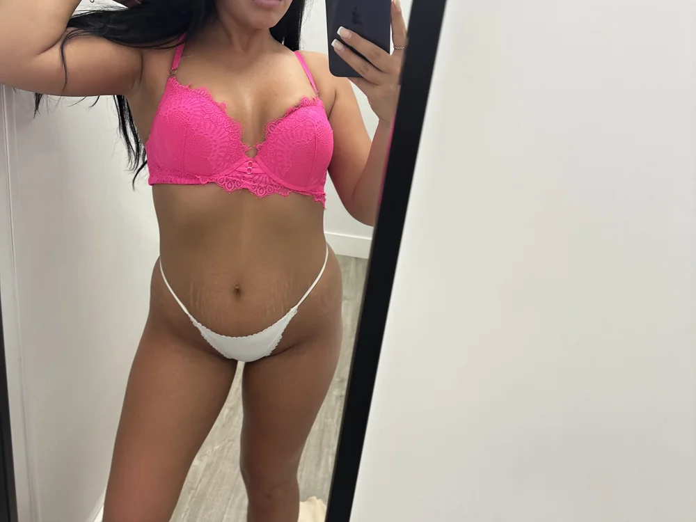 dirtybitchbabes' Offline Chat Room