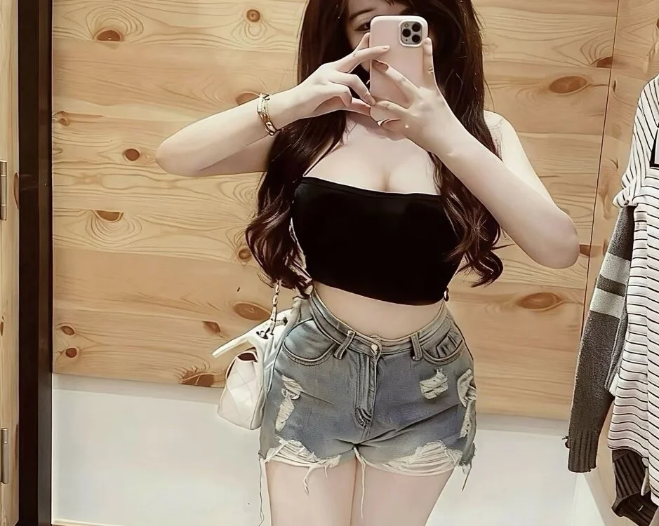 Keira_Keira Chat XXX offline