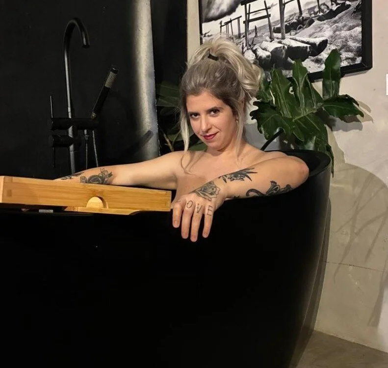 Lize_Ash Adlı Modelin Çevrimdışı XXX Sohbeti