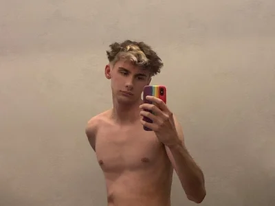 sunnyburn_boy profile