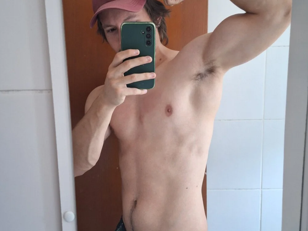 Офлайн-чат XXX RyanFoxx