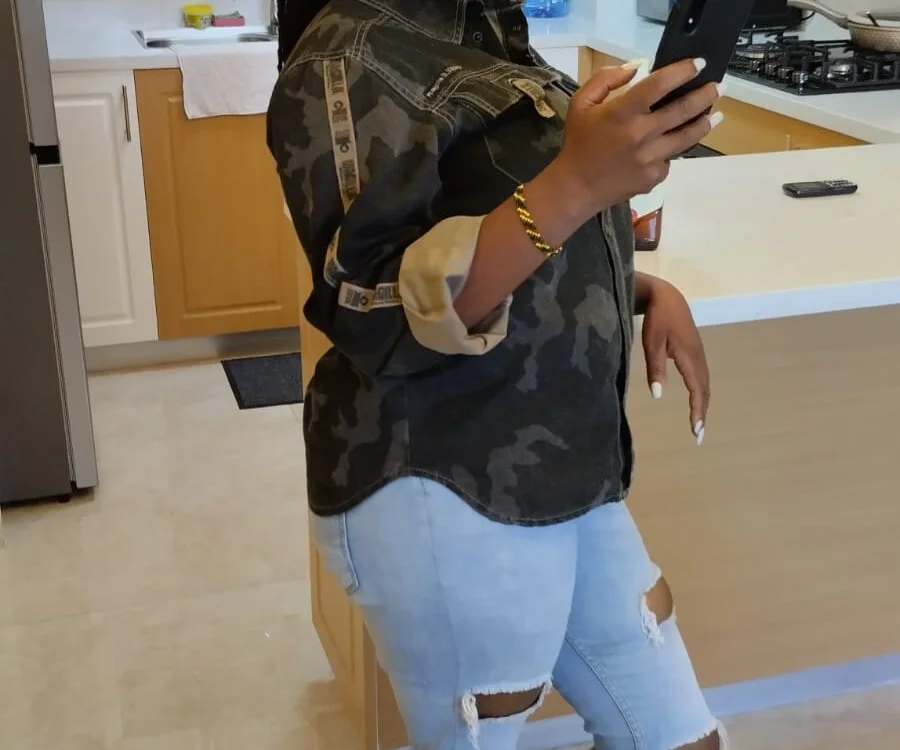 betty730n Offline XXX chat