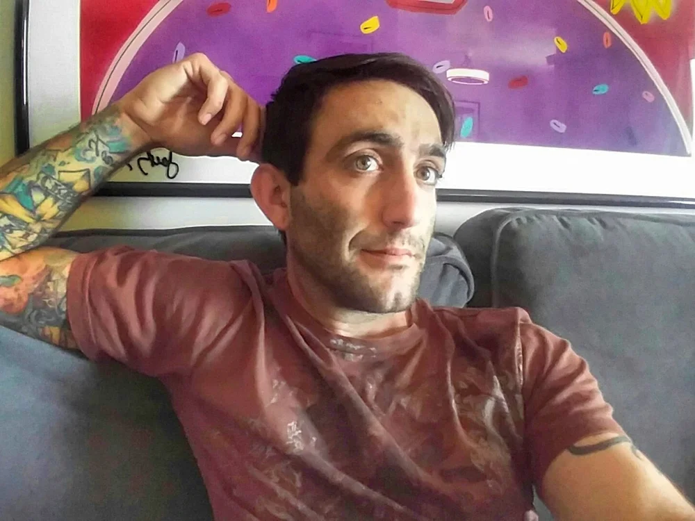 christian1990's Offline XXX Chat