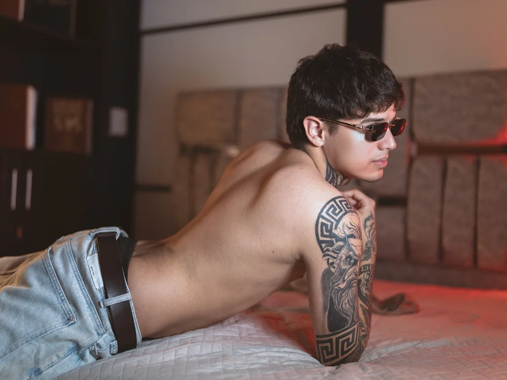 دردشة Declan-Foxx الجنسية دون اتصال