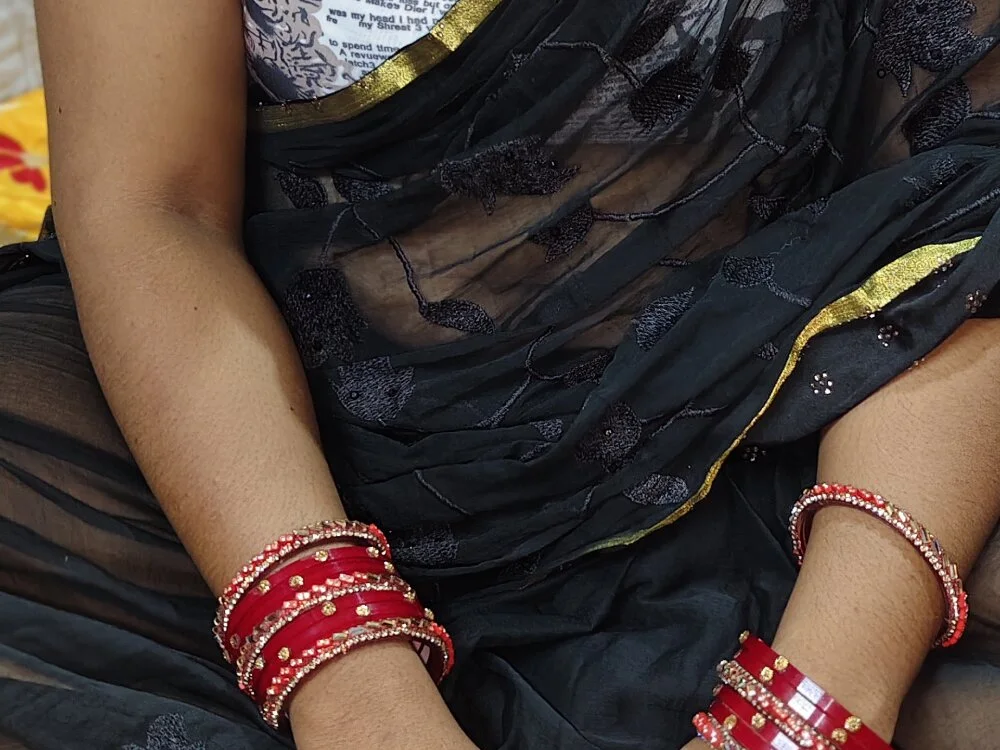 INDIAN_LAAL_PARI_'s Offline XXX Chat