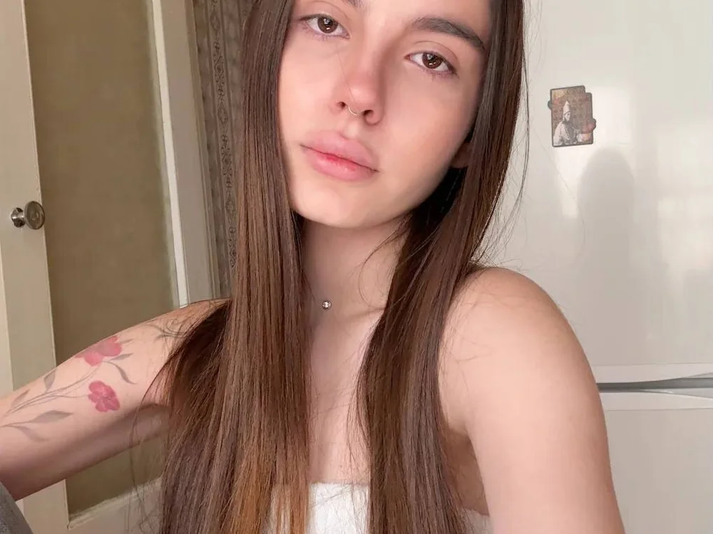 hey_hey_Bella Chat XXX offline