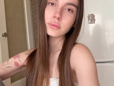 Hey_hey_Bella - Girl 
