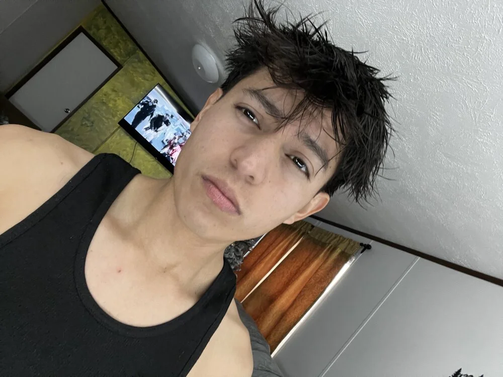 Brayan5042 離線 XXX 聊天