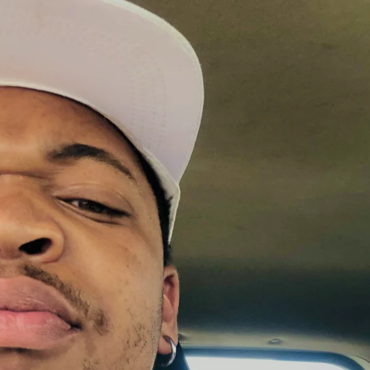 Mshayixxx offline XXX-chat