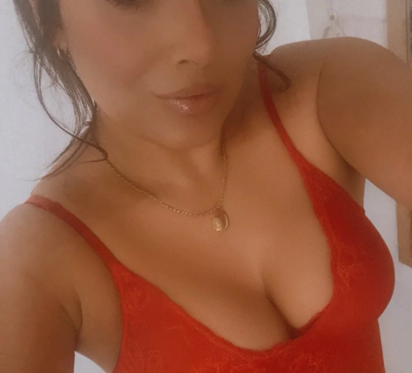 دردشة AmeliaUK الجنسية دون اتصال