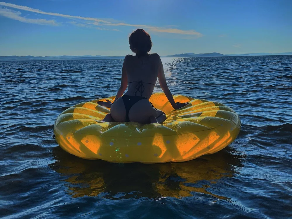 Viola_River_'s Offline XXX Chat