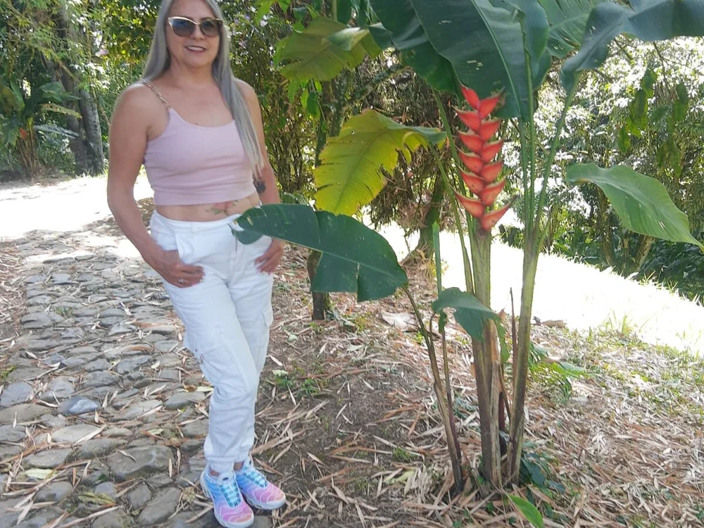 Alina_Saenz's Offline XXX Chat