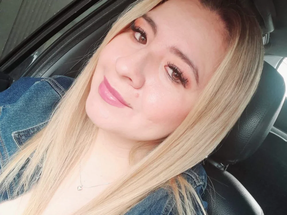 BECCARUSSO's Offline Chat Room