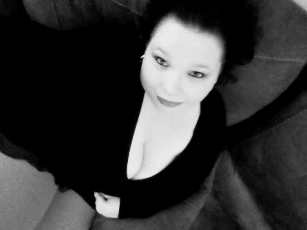 PlussizeBarbi's Offline XXX Chat