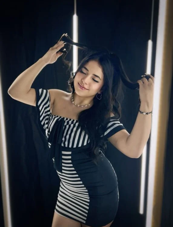 gaby_harris cam model