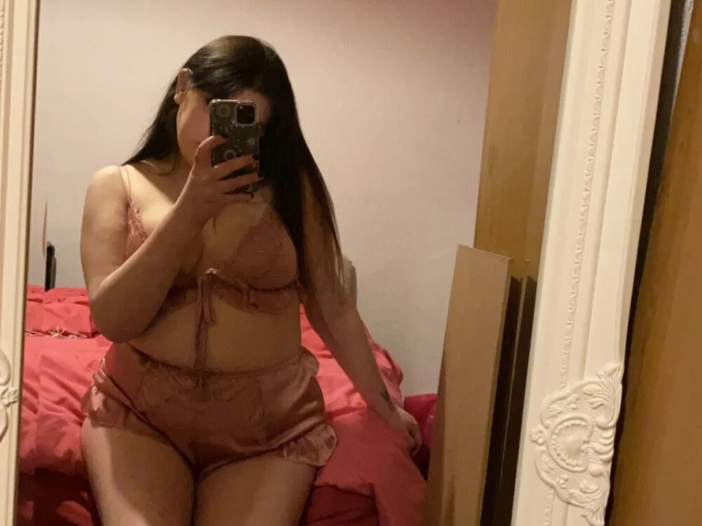 CamilaCherryX – Offline XXX chat