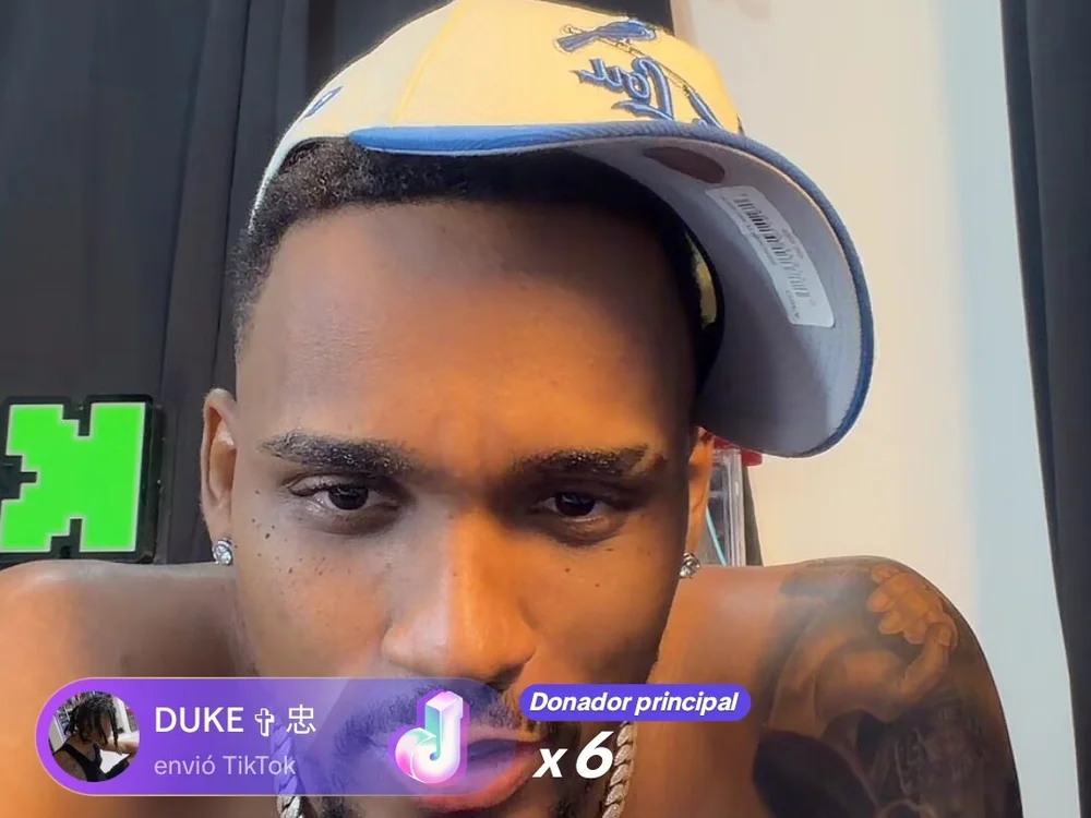 TakenCestrum Offline XXX-chat
