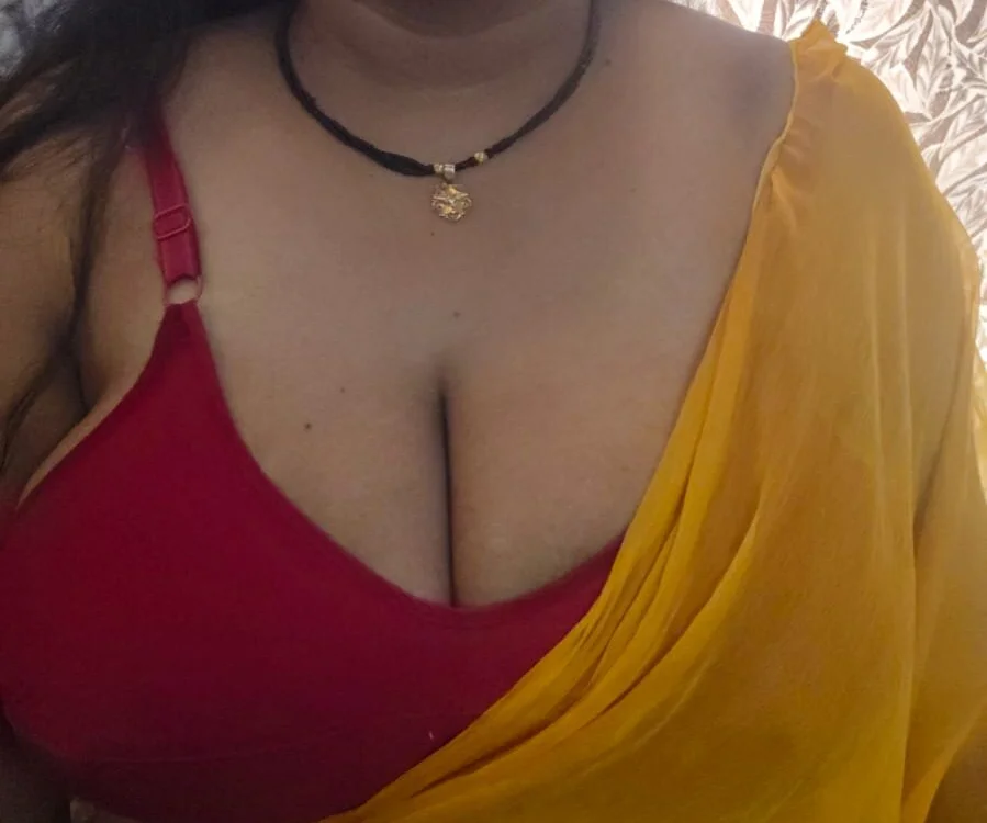 Saniya_001's Offline XXX Chat