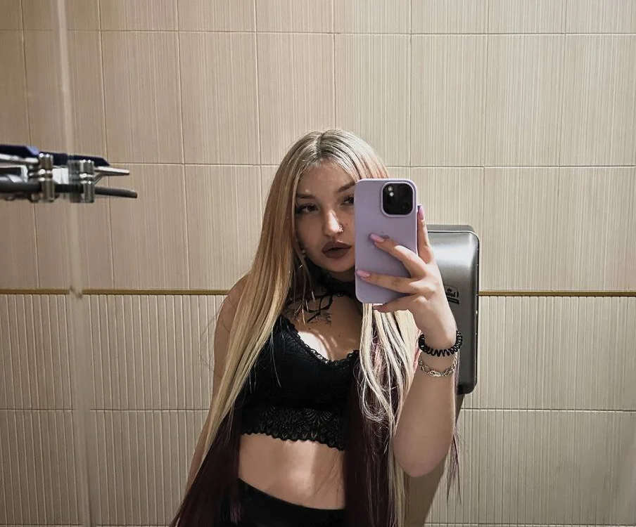 MollyHerell offline chatrum