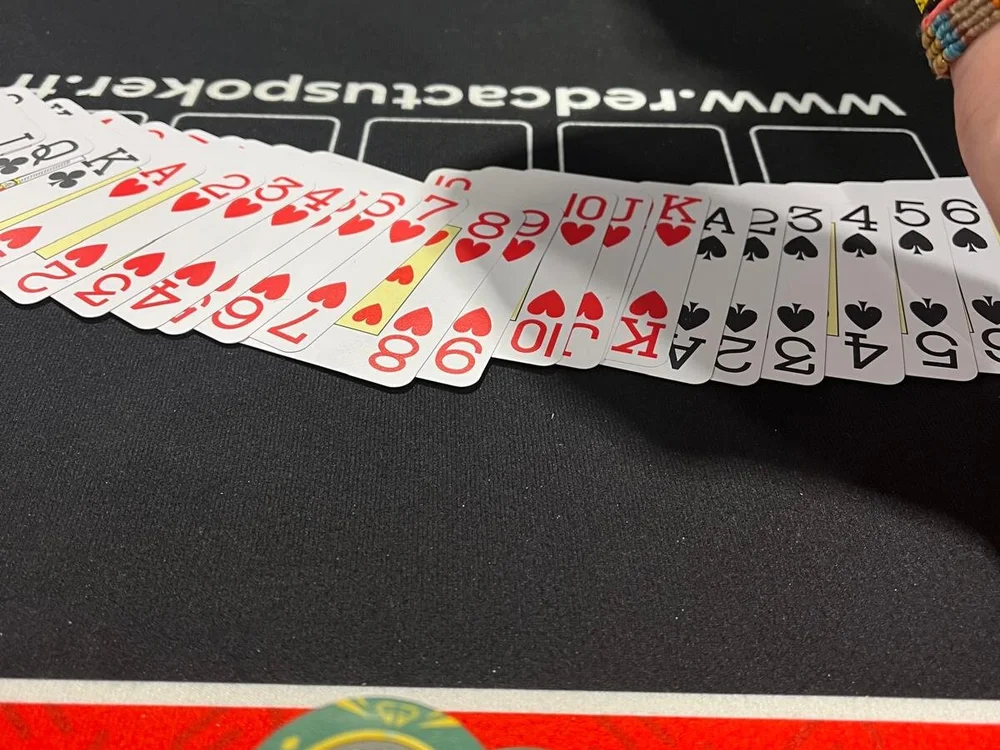 Spider2828 Chat XXX Ngoại tuyến