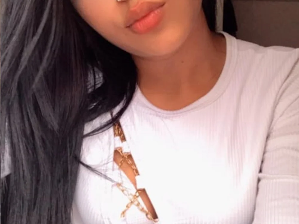 scarletthot4yu's Offline XXX Chat