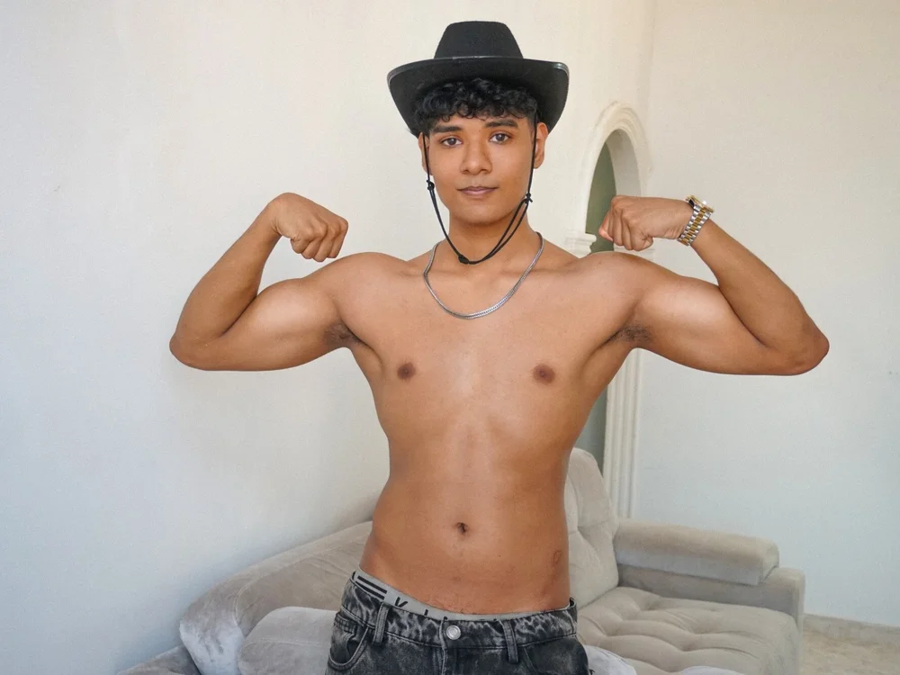 Logan_jake Offline XXX Chat