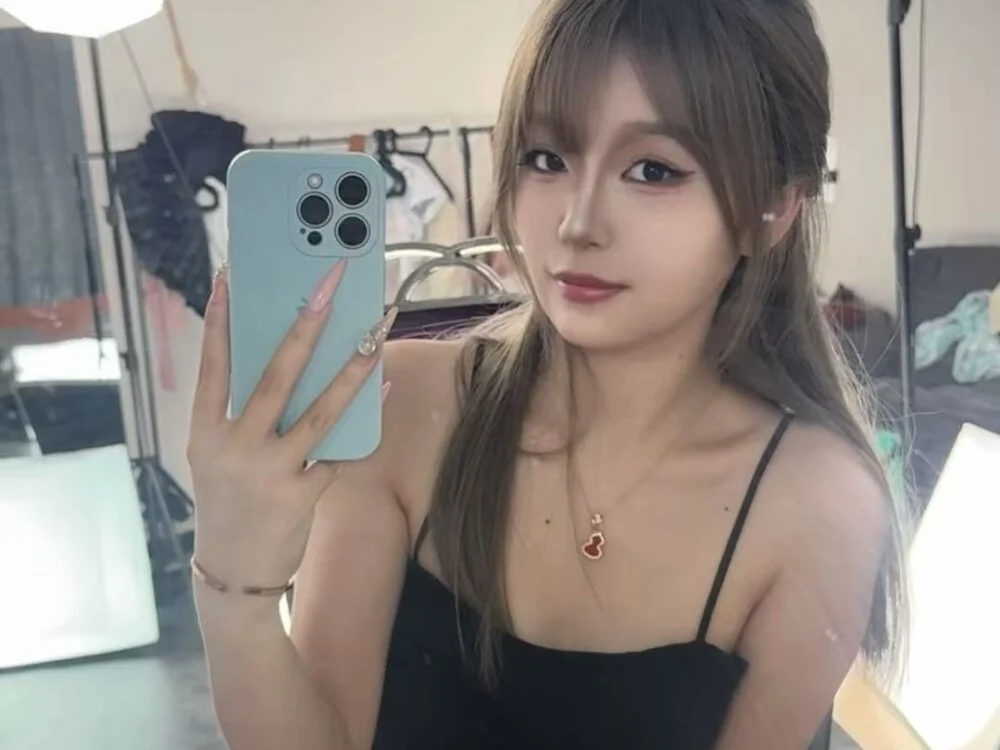 baicai-007 Chat XXX offline