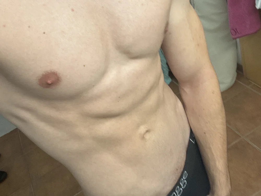 Musclegooner07's Offline XXX Chat